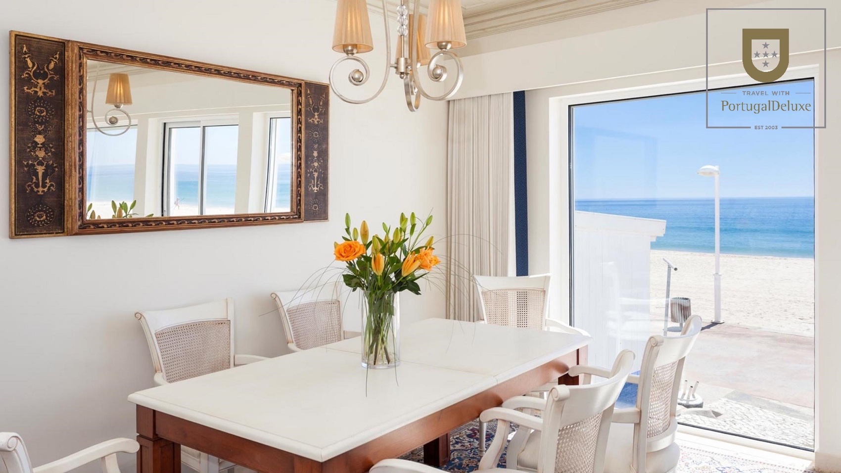 TOWNHOUSE EM