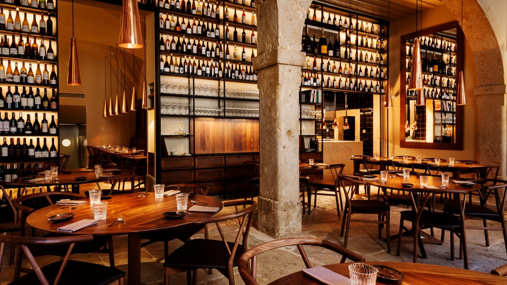 Wine AL Restaurant